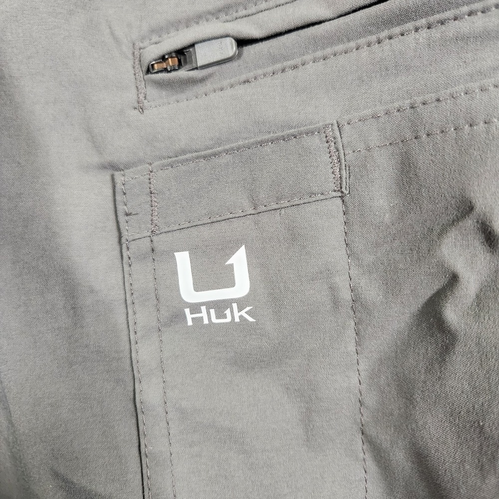 Huk Men's Performance Fishing Cargo Shorts Gray 38W NWT - Picture 5 of 8